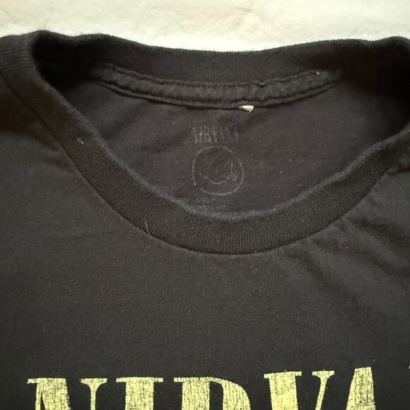 Vintage Nirvana Live '93 concert t-shirt, black/gold, size L - Picture 3 of 4